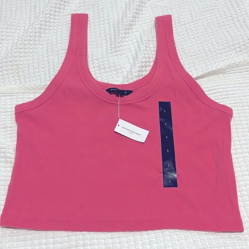 NWT- Banana Republic - L & XL. Ribbed Crop Tank